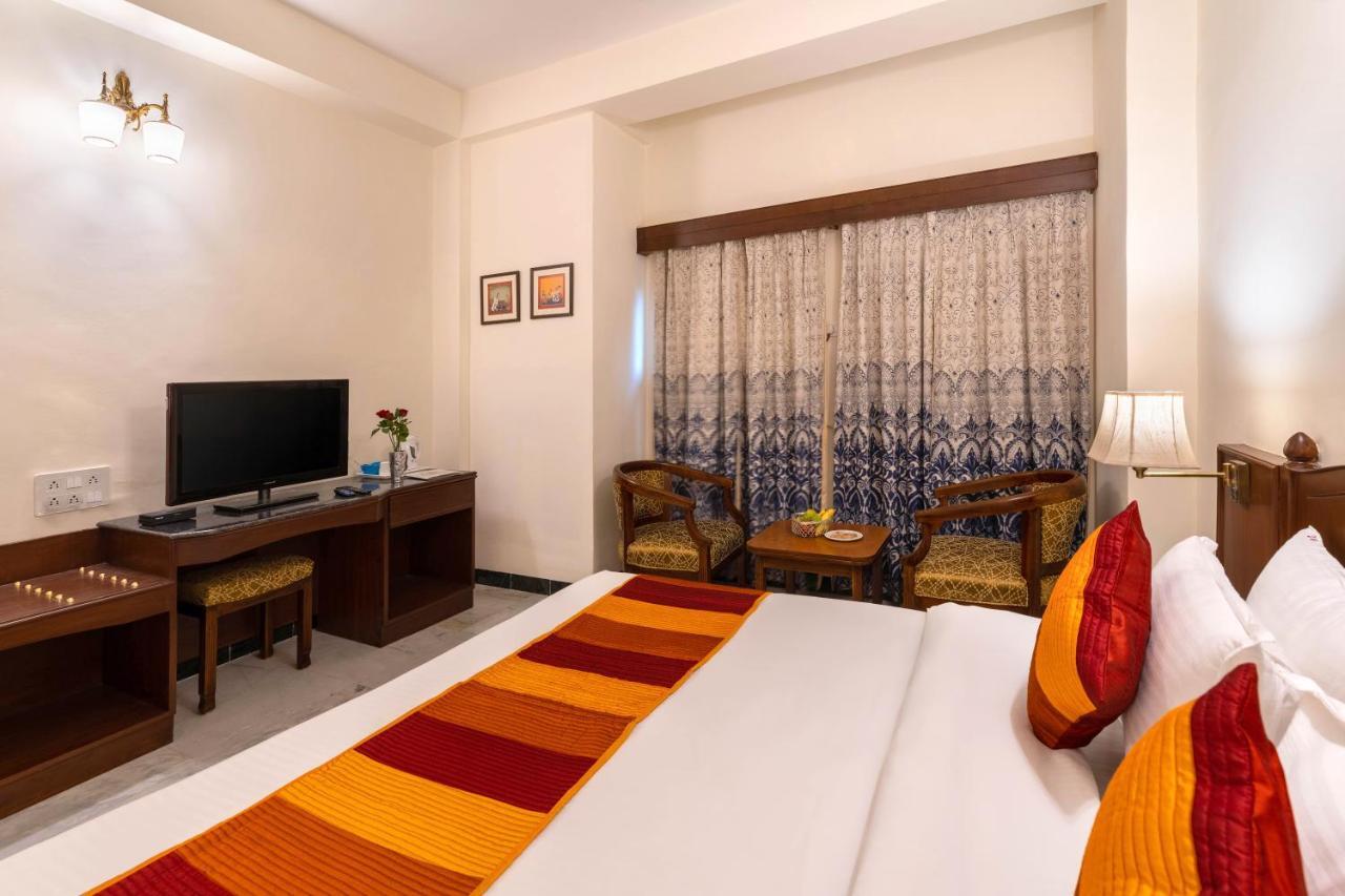 Sarovar - Lake Facing Boutique Hotel On Lake Pichola Udaipur Exterior foto